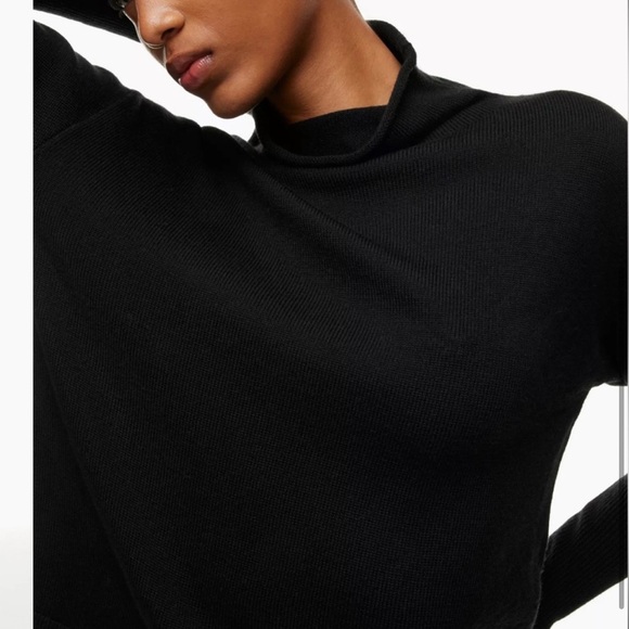 Aritzia Wilfred Cyprie Sweater - Picture 2 of 4